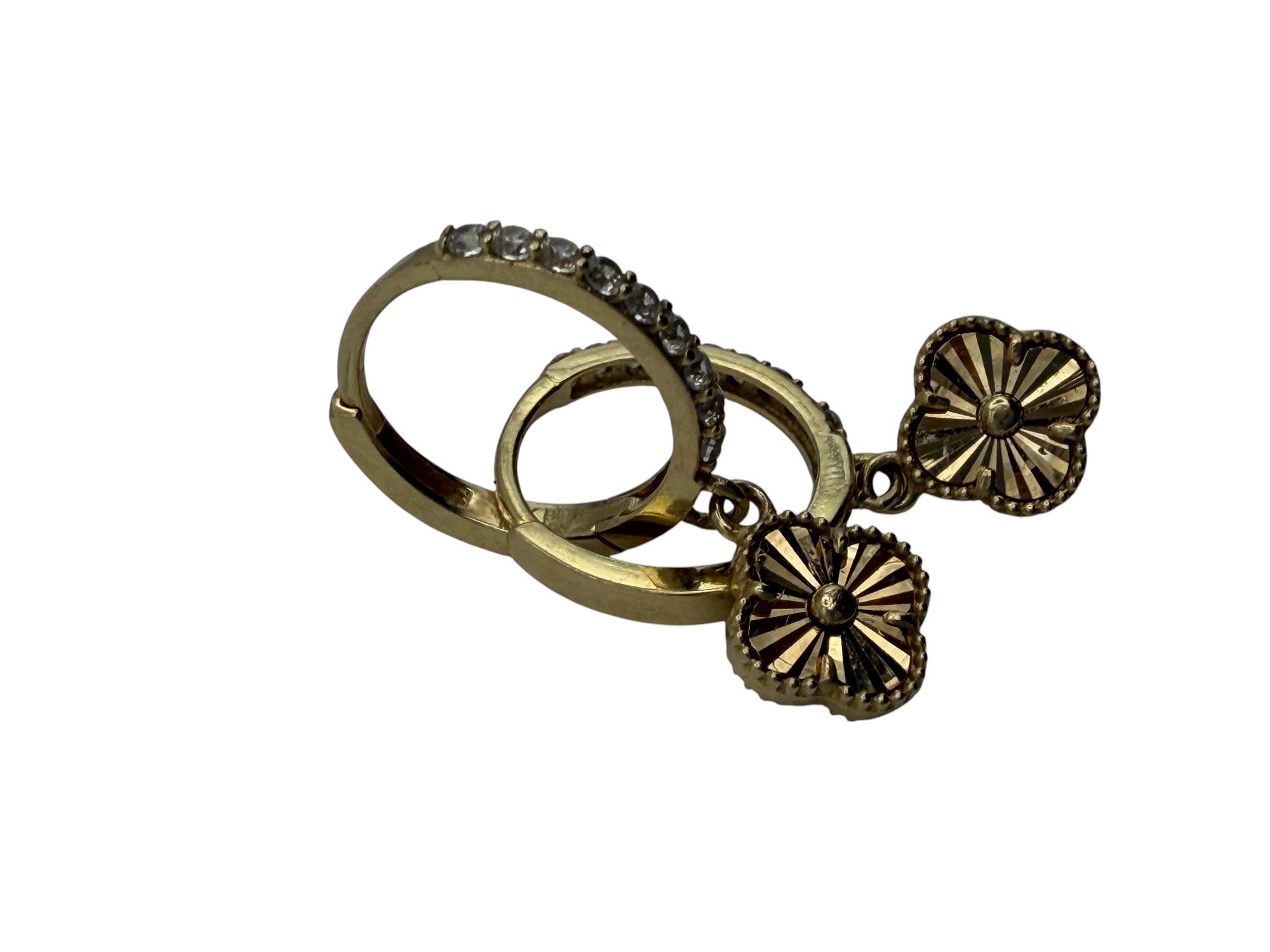 Huggies Trébol Oro 10K Solido