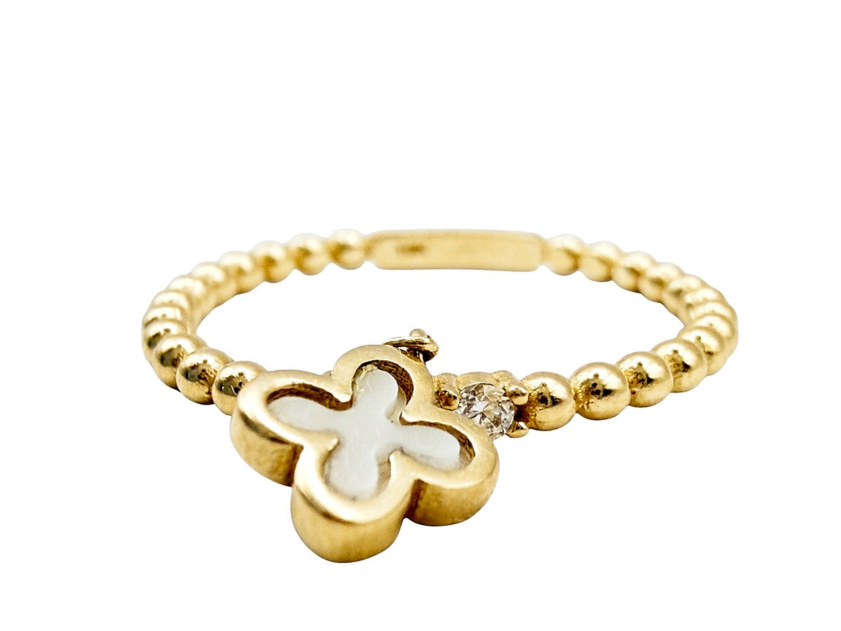 Anillo de Oro 10K Estilo Cuentas con Dije de Trébol y Circonias